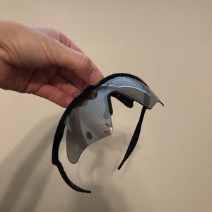 Oakley M Frame glasses